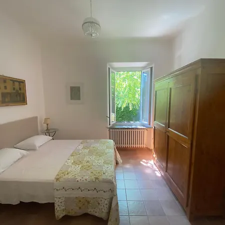 Apartment Con Giardino