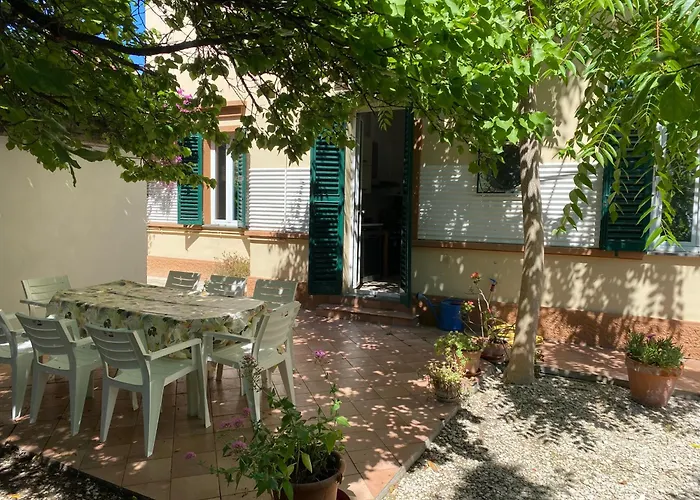 Con Giardino Con Aria Condizionata Сенигаллия